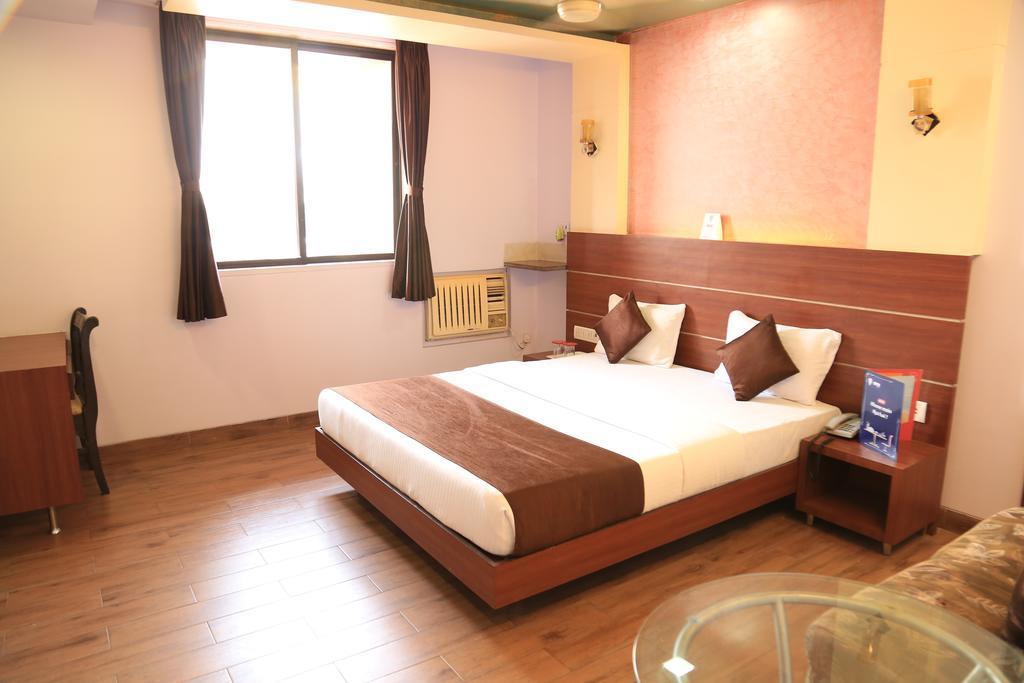Hotel Panvel Palace Exterior photo