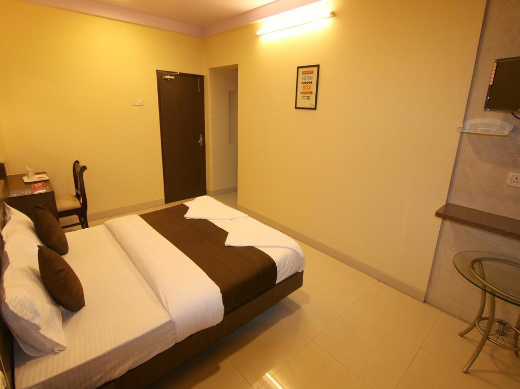 Hotel Panvel Palace Exterior photo