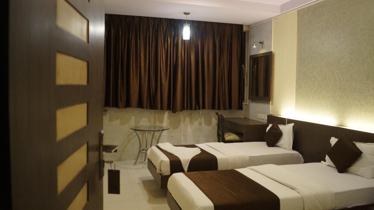 Hotel Panvel Palace Exterior photo