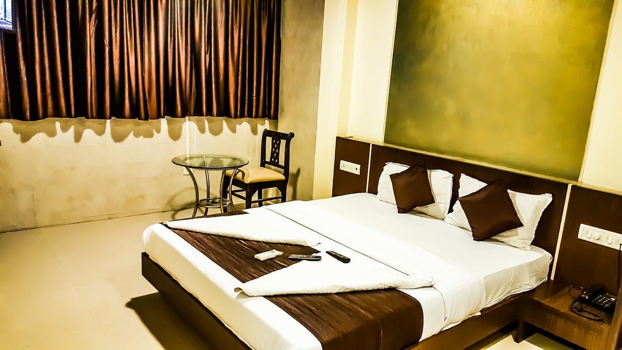 Hotel Panvel Palace Exterior photo