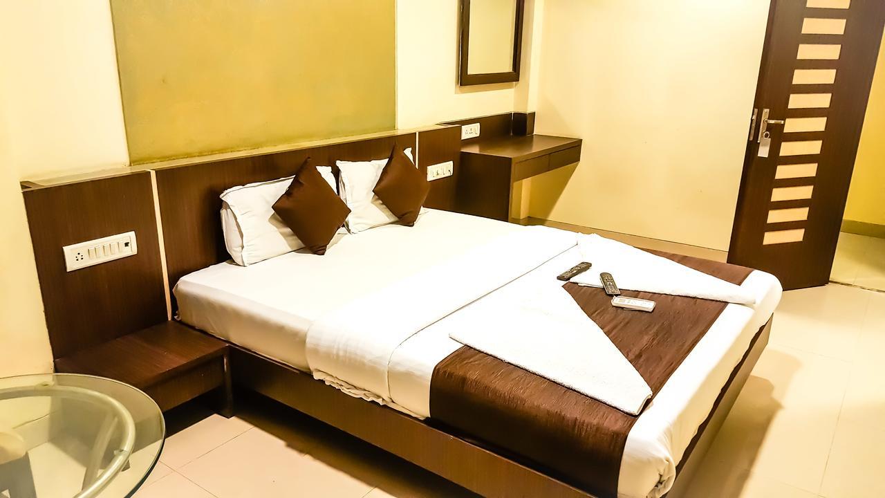 Hotel Panvel Palace Exterior photo